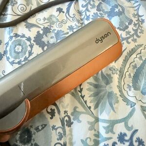 Dyson AirStrait - Gray and Copper